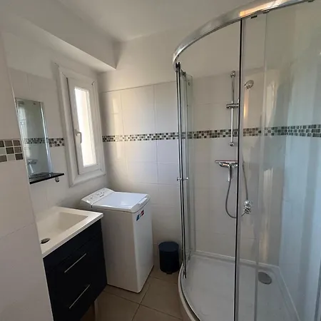 Proche Des Thermes A Balaruc, Animaux Admis - Fr-1-503-70 شقة